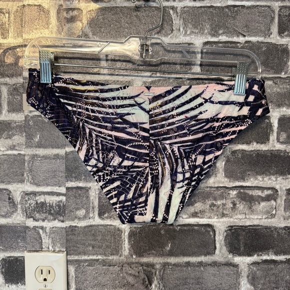 NWT Victoria’s Secret PINK mini bikini bottom leaf print - Picture 6 of 8